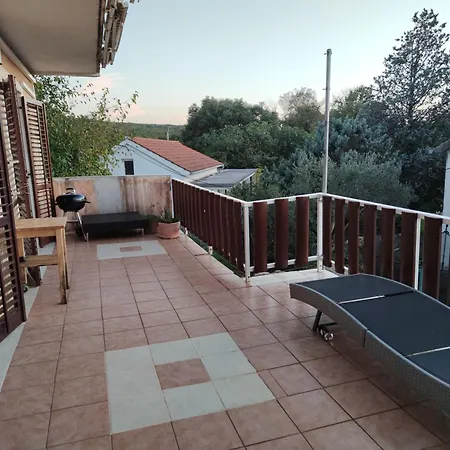 아파트 Aramis - Turm Krk